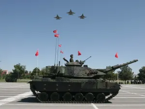 Turkish army's tanks and jets parade during the 90th anniversary of Victory Day in Ankara. (AFP/ File Photo)
