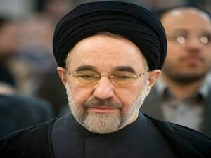 خاتمي طالب برفع الإقامة الجبرية عن كروبي وموسوي والإفراج عن جميع المعتقلين السياسيين  