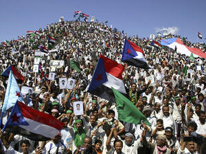 أشاد تولر بمواقف الحكومة اليمنية وتعاطيها الإيجابي في مختلف المراحل مع مساعي السلام