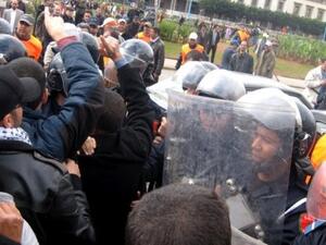 الشرطة المغربية تفرق تظاهرة في الدار البيضاء 