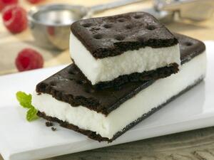 ساندوتش الآيس كريم