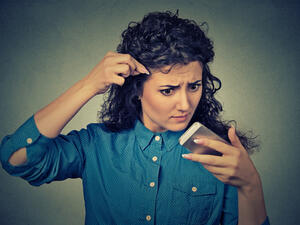 اعملي وصفة من مطبخك لمنع تساقط الشعر
