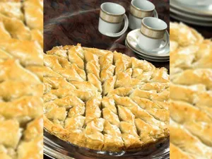 بقلاوة بالفستق الحلبي من مطبخ منال العالم
