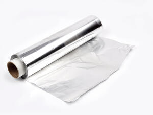 يعمل ورق القصدير كاسفنجة مذهلة لتنظيف الأواني الفضية
 يعمل ورق القصدير كاسفنجة مذهلة لتنظيف الأواني الفضية