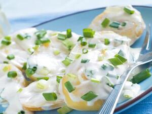 سلطة البطاطس بصوص الرانش