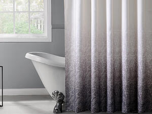 ضعي الستائر البلاستيكية المتسخة داخل غسالة الملابس  ضعي الستائر البلاستيكية المتسخة داخل غسالة الملابس