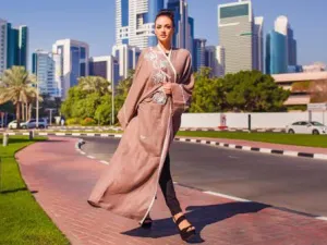 اللون الزهري هو من الألوان المفضّلة بالنسبة إلى الكثيرات من النساء