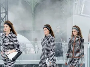 مجموعة شانيل (Chanel) لخريف وشتاء 2017/2018