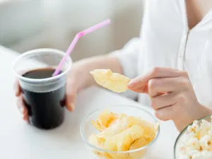 تجنُّب تناول الأطعمة المالحة في رمضان

