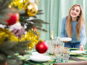 الاحتفال بعيدي الكريسماس ورأس السنة لا يكتمل دون مائدة مميزة 