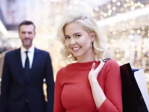 المولات من الأماكن التي لا ننصحك بالذهاب إليها في عيد الحب

