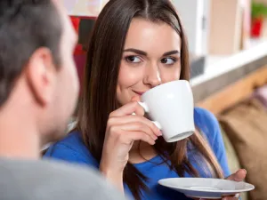 حاول أن تبدي إعجابك ببعض الخصال المميزة التي تتحلى بها زوجتك

