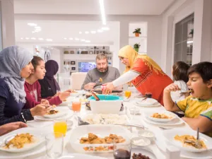 في رمضان الإعتماد على الشوي بدلاً من القلي في حالات كثيرة

