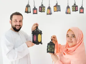 مشاركة الطفل تحضير زينة رمضان