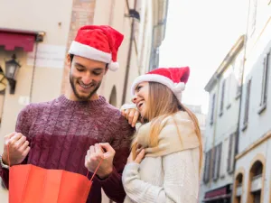تبقى ربطة العنق الهدية الأمثل التي يمكن تقديمها لرجال الأعمال

