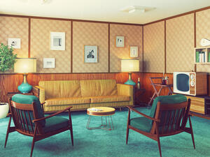 تعليق لوحات صغيرة أو صورٍ للعائلة فهي تساعد على جعلها تبدو مملوءة
 تعليق لوحات صغيرة أو صورٍ للعائلة فهي تساعد على جعلها تبدو مملوءة