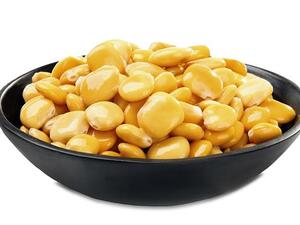 يفيد الترمس جدا النساء فوق عمر الثلاثين عاما للمحافظة على شباب بشرتهن