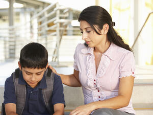 فترة المراهقة تتغيّر اهتمامات الصبي من مرحلة الطفولة إلى مرحلة البلوغ

