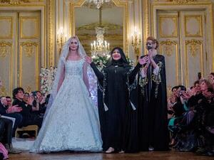 مجموعة المصممة العالمية منى المنصوري لعام 2017