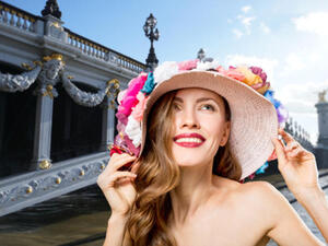 تدرك المرأة الفرنسية أن الماء هو المفتاح لبشرة صحية وجميلة
