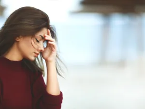 من أسباب انقطاع الدورة الشهرية معاناتك من الضغط اليومي أو التوتر