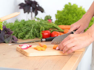 من الضروري أن تشعر ربة المنزل بالراحة أثناء تحضير الأطعمة