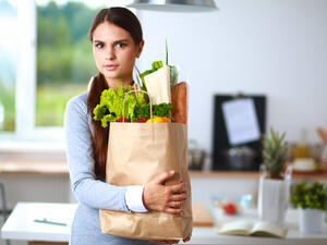 women eat health food"