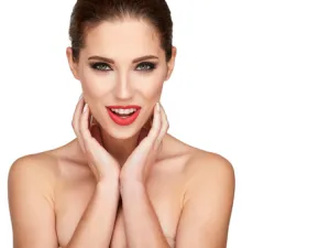 الكريمات والمستحضرات هي جزء لا يتجزّأ من روتينكِ الجماليّ


