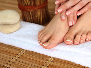 إذا كان الإصبع طويلا نسبيا بالنسبة لك فذلك يدل إلى أنك تتمتعين بطاقة وذكاء