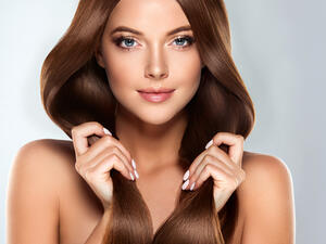 لتكثيف شعرك توقّفي عن استخدام الصّابون، واستعملي الشّامبو بدلاً منه