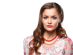 لا تترددي في اختيار اللوك العصري في ليلة رومنسية كليلة فالنتين
