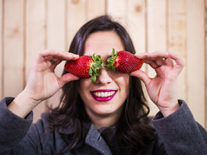 الفراولة يمكن أن تقدّم لك منفعة كبيرة من الناحية الجماليّة