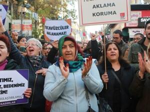 Turkish women stage a protest in Ankara on November 19, 2016 after a government legislation proposal that would overturn men's convictions for child sex assault if they married their victim. (AFP/Adem Altan)