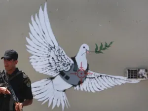 انتهاكات اسرائيلية يندى لها الجبين الانساني