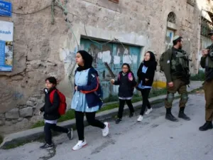 جنود من قوات الاحتلال في مدينة الخليل/ أرشيفية