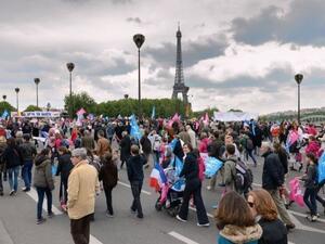 اعتقال فرنسي تلاحقه باريس بتهم الإرهاب