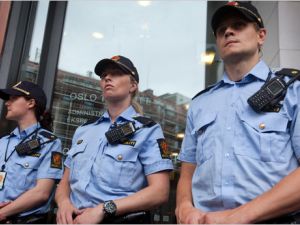 سلطات النروج تقرر مجددا تجريد شرطييها من السلاح