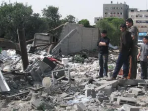 The ruins of Mamoun Dalloul's dairy factory, 2014. (Electronic Intifada)