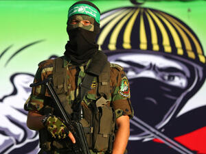 Fighters of the armed wing of the Palestinian Islamic Resistance Movement, Hamas (AFP/ File Photo)