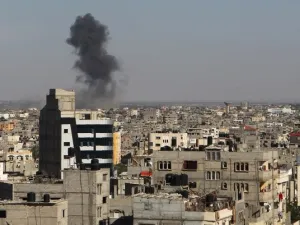 At least 3 Palestinians killed during Israeli attacks on southern Gaza Strip. (AFP/ File Photo)