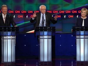 The Democrats fell short to deliver a plan on how to defeat Daesh in Saturday's debate. (AFP/Josh Haner)