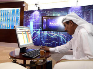 Despite the weakened buying support from foreign institutions and individual investors in the 0.14% dip in the 20-stock Qatar Index to 8,608.31 points, small- and large-cap equities, witnessed strong buying interests in the bourse.


