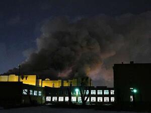 اندلاع حريق في مركز تجاري ترفيهي في مدينة كيميروفو الروسية