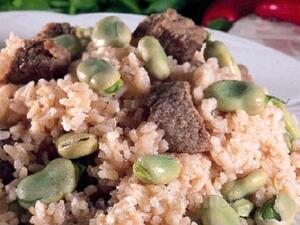 الأرز بالفول الشهي واللذيذ