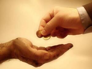 الدعاء لمن عرض عليك ماله