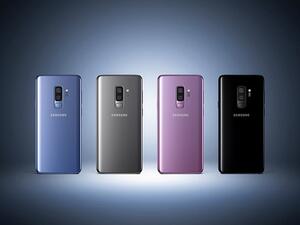يأتي هاتف Galaxy S9 بأربعة ألوان – البنفسجي الليلكي والأسود الحالك والتيتانيوم الرمادي، بالإضافة إلى الأزرق المرجاني والذي سيتوفر قريباً في الأسواق.