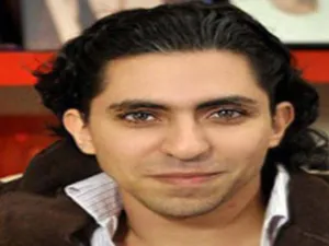المدون السعودي رائف بدوي محكوم بالسجن لمدة 10 سنوات والجلد ألف جلدة