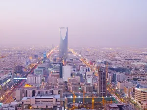 Despite the glitz of Riyadh, thousands live below the poverty line in Saudi Arabia. (Shutterstock)