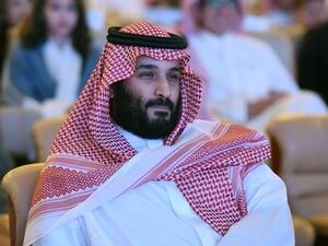 Saudi Crown Prince Mohammed bin Salman, a face of great confidence for Arab youths as survey shows (AFP/ File Photo)