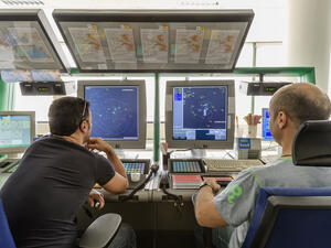 Flight controllers working (Shutterstock)